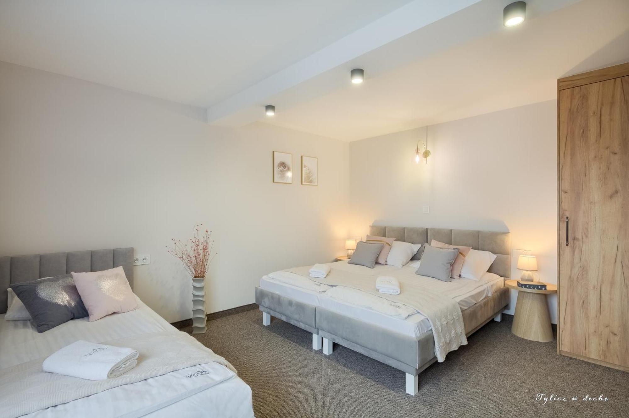 Tylicz W Deche Pokoje I Apartamenty Buitenkant foto